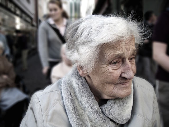 žena ve stáří
